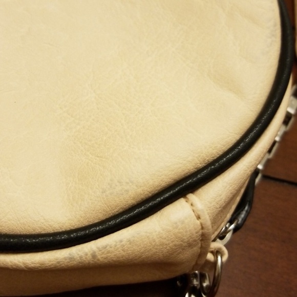 Jessica Simpson Purse - Picture 6 of 8